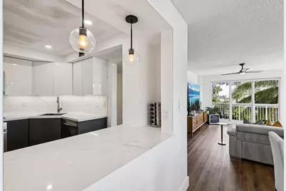 133 N Pompano Beach Boulevard #Unit 210, Pompano Beach, FL 33062 - Photo 5
