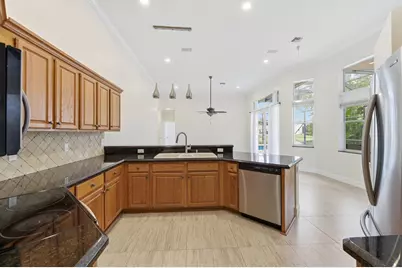 2644 Miller Court, Weston, FL 33332 - Photo 9
