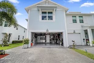 384 SE Sea Hunt Wy, Stuart, FL 34994 - Photo 3