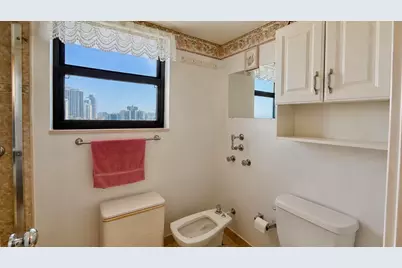 210 174th Street #1901, Sunny Isles Beach, FL 33160 - Photo 13