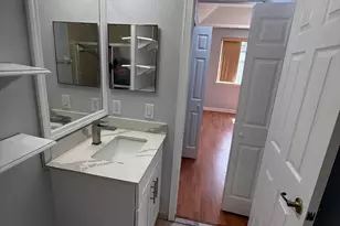 5610 NW 107th Ave, Doral, FL 33178 - Photo 15