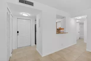 10 Willowbrook Ln, Delray Beach, FL 33446 - Photo 7