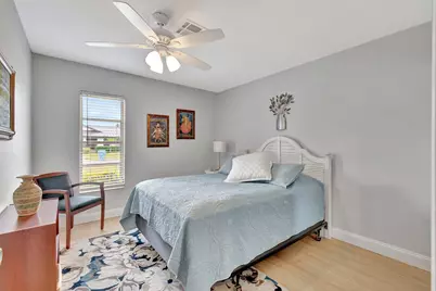 577 SW 24th Avenue, Boynton Beach, FL 33435 - Photo 19