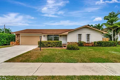577 SW 24th Avenue, Boynton Beach, FL 33435 - Photo 1