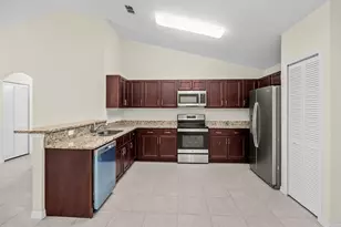 8736 98th Ct, Vero Beach, FL 32967 - Photo 9