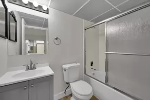 146 Saxony D Dr, Delray Beach, FL 33446 - Photo 17