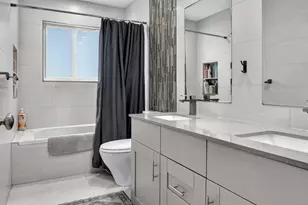 10426 Buena Ventura Dr, Boca Raton, FL 33498 - Photo 21