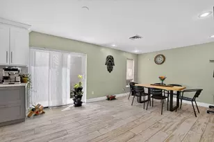 10426 Buena Ventura Dr, Boca Raton, FL 33498 - Photo 9