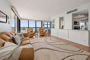 5480 N Ocean Dr, Singer Island, FL 33404 - Photo 9