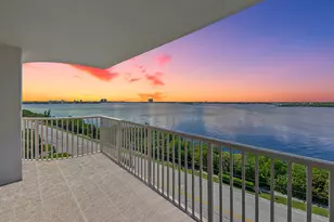 5480 N Ocean Dr, Singer Island, FL 33404 - Photo 27