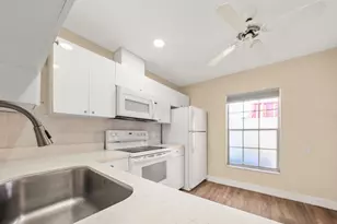 270 Cape Cod Cir, Lake Worth, FL 33467 - Photo 7