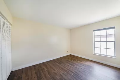 270 Cape Cod Circle #B, Lake Worth, FL 33467 - Photo 17