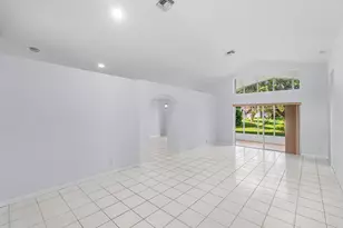 5737 Royal Club Dr, Boynton Beach, FL 33437 - Photo 3
