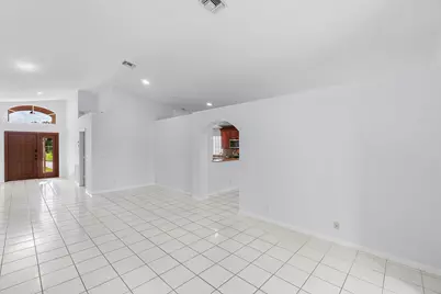5737 Royal Club Drive, Boynton Beach, FL 33437 - Photo 7