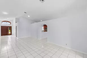 5737 Royal Club Dr, Boynton Beach, FL 33437 - Photo 7