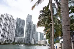 325 S Biscayne Blvd, Miami, FL 33131 - Photo 3