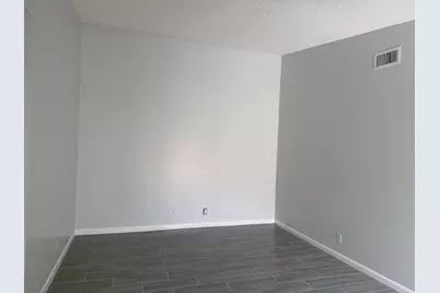 1501 Waterview Circle, Palm Springs, FL 33461 - Photo 5