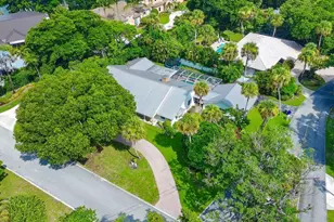 15 W High Point Rd, Sewalls Point, FL 34996 - Photo 61