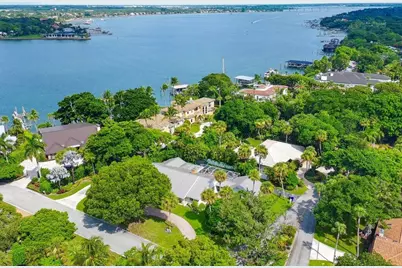 15 W High Point Road, Sewalls Point, FL 34996 - Photo 11