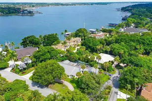15 W High Point Rd, Sewalls Point, FL 34996 - Photo 11