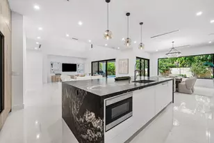 451 NW 7th Ave, Boca Raton, FL 33486 - Photo 17