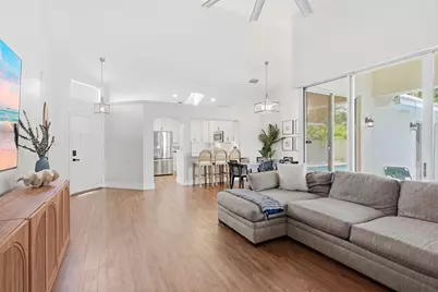 944 Dickens Place, West Palm Beach, FL 33411 - Photo 5