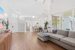 944 Dickens Pl, West Palm Beach, FL 33411 - Photo 5