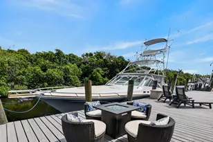 715 SW Salerno Rd, Stuart, FL 34997 - Photo 3