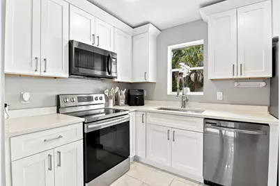 1217 W 32nd Street, Riviera Beach, FL 33404 - Photo 9