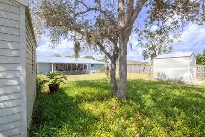 1337 SE Roanoke Street, Port Saint Lucie, FL 34952 - Photo 23