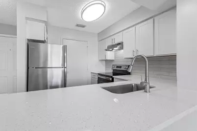17900 NE 31st Court #2302, Aventura, FL 33160 - Photo 9