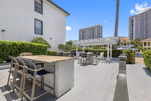 17900 NE 31st Ct, Aventura, FL 33160 - Photo 19