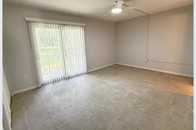 28 Ventnor B Drive, Deerfield Beach, FL 33442 - Photo 9