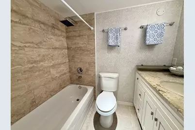 28 Ventnor B Drive, Deerfield Beach, FL 33442 - Photo 13
