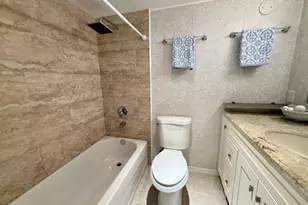 28 Ventnor B Dr, Deerfield Beach, FL 33442 - Photo 13