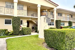 2204 NE 36th St, Lighthouse Point, FL 33064 - Photo 5