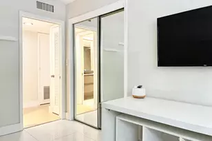 2204 NE 36th St, Lighthouse Point, FL 33064 - Photo 25