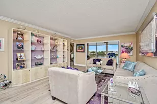 14112 Huntington Pointe Dr, Delray Beach, FL 33484 - Photo 9