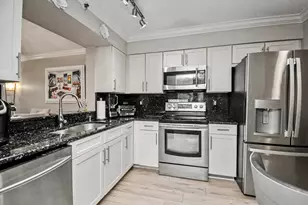 14112 Huntington Pointe Dr, Delray Beach, FL 33484 - Photo 9