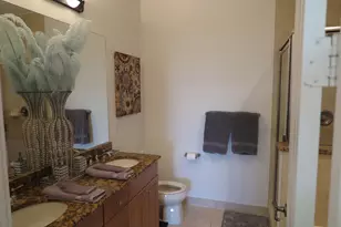 819 NW 82nd Pl, Boca Raton, FL 33487 - Photo 5