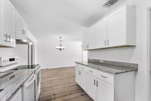 149 Arrowhead Cir, Jupiter, FL 33458 - Photo 9