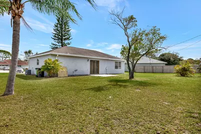 2502 SE Caladium Court, Port Saint Lucie, FL 34952 - Photo 5