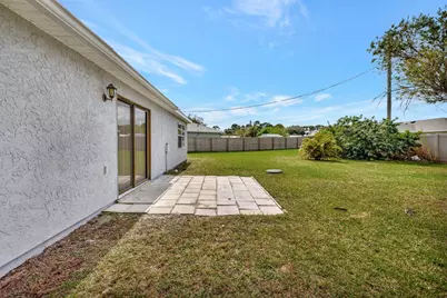 2502 SE Caladium Court, Port Saint Lucie, FL 34952 - Photo 3