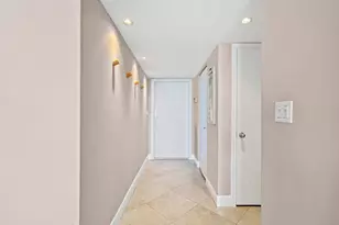 511 Bayshore Dr, Fort Lauderdale, FL 33304 - Photo 11