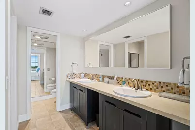 511 Bayshore Drive #810, Fort Lauderdale, FL 33304 - Photo 13