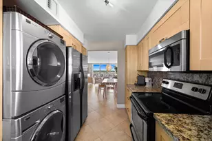 511 Bayshore Dr, Fort Lauderdale, FL 33304 - Photo 9