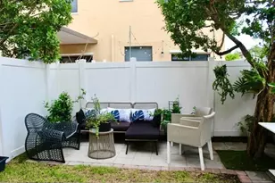 9207 W 33rd Ln, Hialeah, FL 33018 - Photo 17