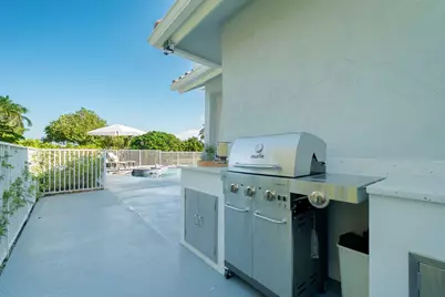 1907 S Club Drive, Wellington, FL 33414 - Photo 33