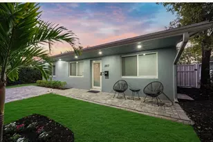 2817 NE 9th Ave, Wilton Manors, FL 33334 - Photo 1