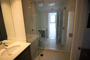 121 NE 34th St, Miami, FL 33137 - Photo 21